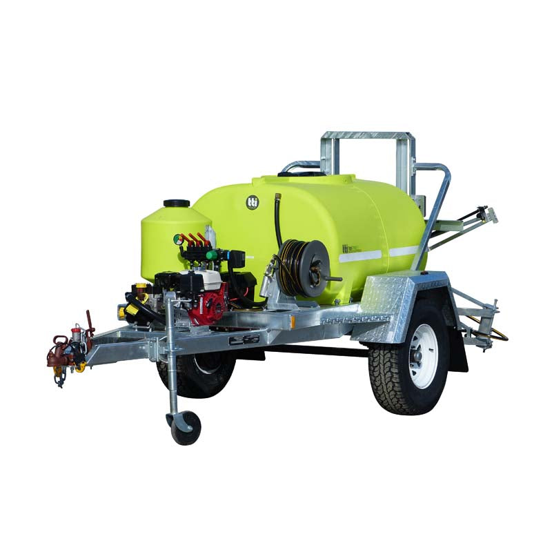 Plastic agricultural sprayer tank mounted on a trailer